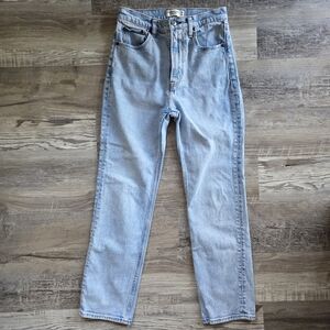 Abercrombie & Fitch The Ankle Straight Ultra High Rise Jeans Light Wash Size 26